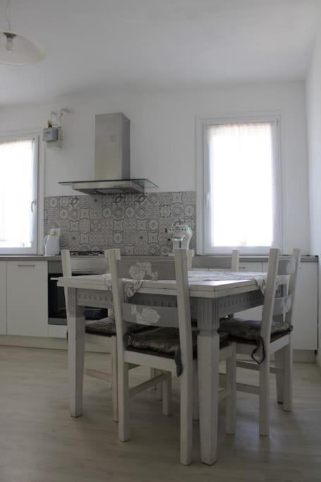 Apartment With Terrace In Chioggia'S Main Square Kültér fotó