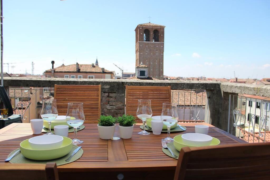 Apartment With Terrace In Chioggia'S Main Square Kültér fotó