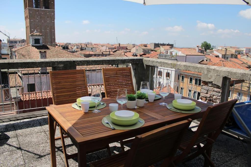 Apartment With Terrace In Chioggia'S Main Square Kültér fotó